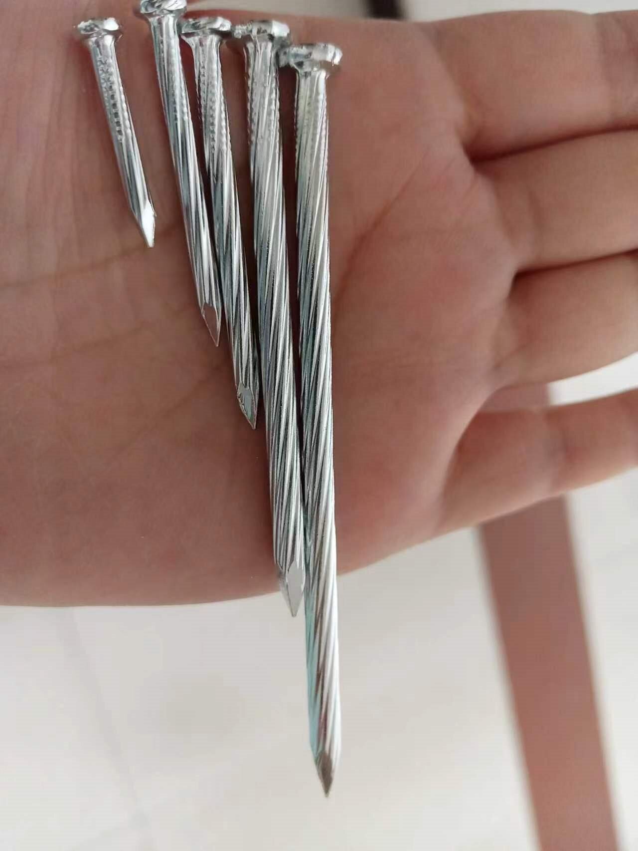 Burst nail